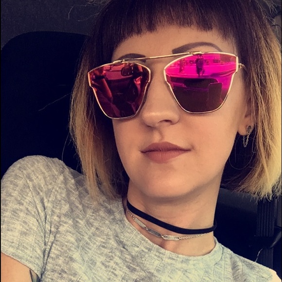 Meet your Posher, Alisa - Picture 4 of 5